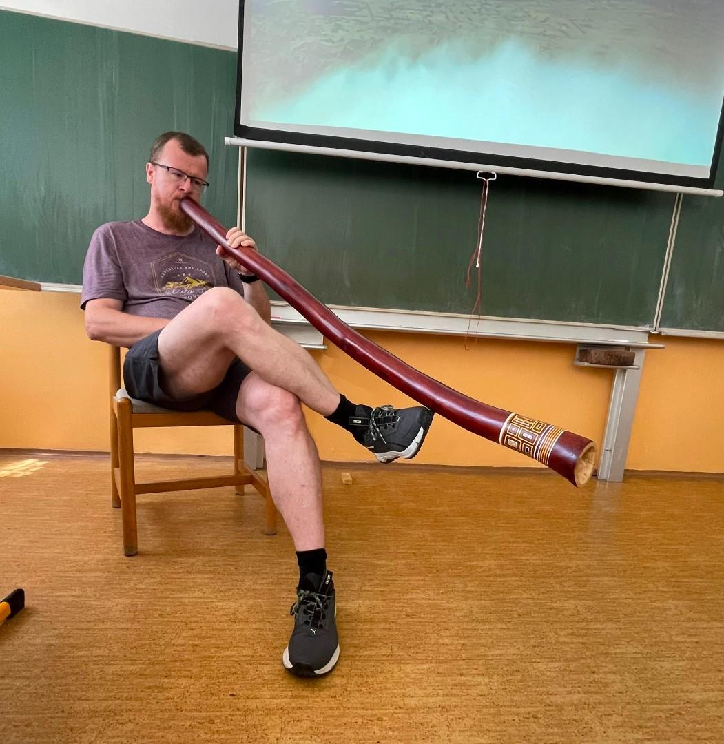 Aboriginec nebyl v 6. třídě…